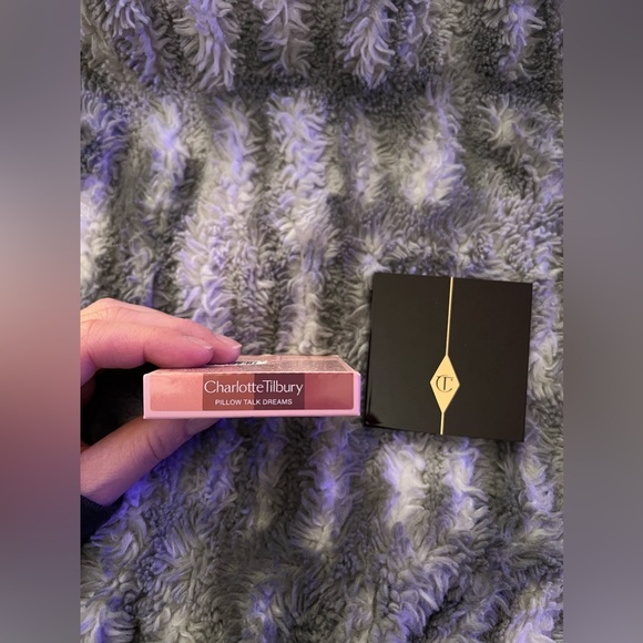 Charlotte Tilbury Eyeshadow Quad ($55 value) - Picture 3 of 5